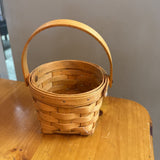 Handmade Rd Basket w Handle by Longaberger