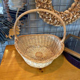 Basket w/handle