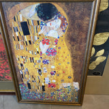 Gustav Kilmt "The Kiss"