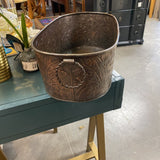 Metal Oval Pot