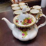 Old Country Rose Tea Pot & 8 Teacups