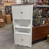 Corner Cabinet w 4 Door, 2 Shelf