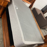 Queen 8"h Box Spring