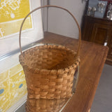 Basket w Handle