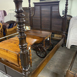 Key Town Queen Canopy Bed