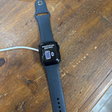 Series 8 41mm Apple Watch w GPS