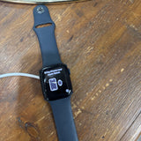 Series 8 41mm Apple Watch w GPS