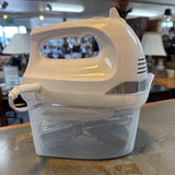 Hamilton Beach Hand Mixer w Accessories