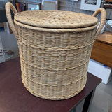 Large Covered Basket/Hamper