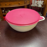Tupperware Thatsa Bowl w/Lid