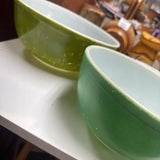 PYREX Set of Two Vintage Mixing Bowls