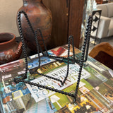 Twisted Wire Easel