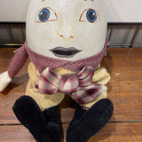 Humpty-Dumpty Shelf Sitter