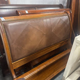 Sleigh Bed w Leather Insert