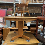 Oak Double Base Dining Table w/1 Leaf and 4 Chairs