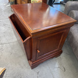 Cherry-Finish Hardwood End Table w Magazine Rack