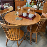 Maple 42" Round Table w/Leaf and 4 Chairs