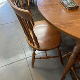 Maple 42" Round Table w/Leaf and 4 Chairs